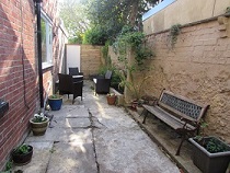 2. guest garden.jpg